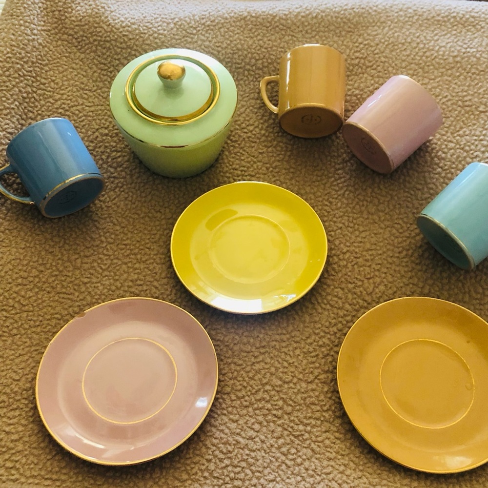 Vintage Sesto Fiorentino La Colonmata Cups, Saucers, And Sugar